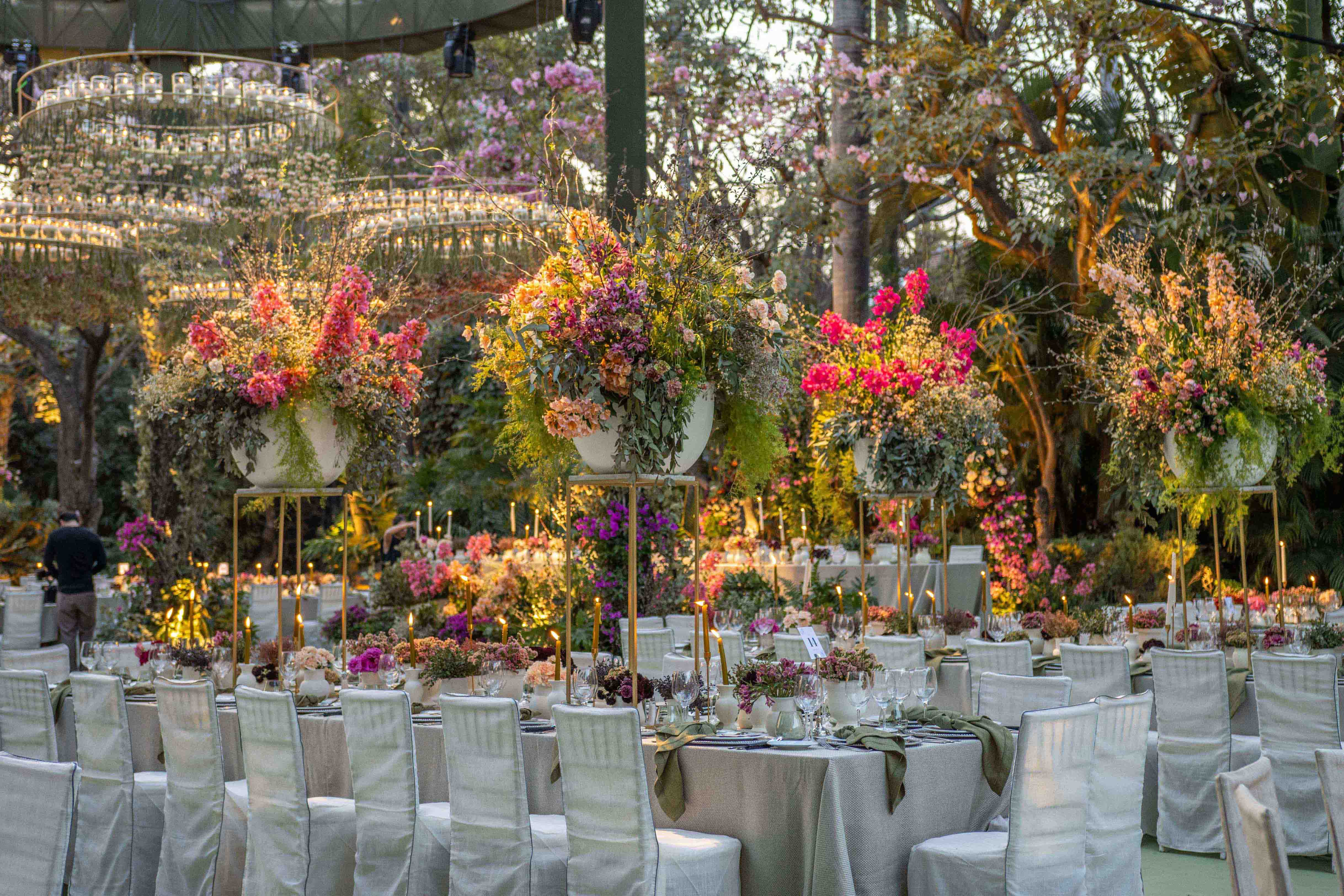 Sombras suaves, encuentros íntimos.